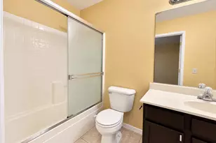 9050 Descendant Dr, Elk Grove, CA 95758 - Photo 29