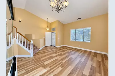 9050 Descendant Drive, Elk Grove, CA 95758 - Photo 3