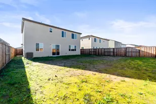 1501 McIntyre St, Galt, CA 95632 - Photo 17