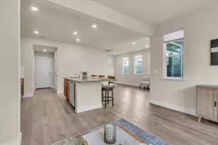 8769 Donson Way, Elk Grove, CA 95758 - Photo 9