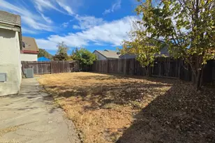 9198 Sunfire Way, Sacramento, CA 95826 - Photo 5