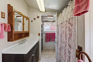 4100 41st Ave, Sacramento, CA 95824 - Photo 31