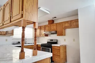 5751 Valley High Dr, Sacramento, CA 95823 - Photo 9