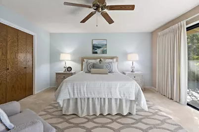 7015 Gloria Drive, Sacramento, CA 95831 - Photo 15