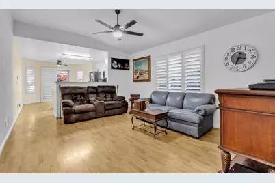 3047 Bridgeford Drive, Sacramento, CA 95833 - Photo 5