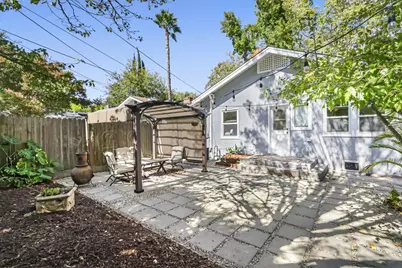 1812 Larkin Way, Sacramento, CA 95818 - Photo 29