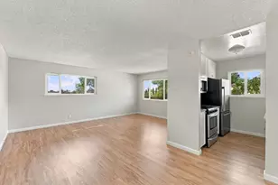 4716 Greenholme Dr, Sacramento, CA 95842 - Photo 13