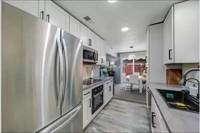 10401 Buena Plaza Cir, Rancho Cordova, CA 95670 - Photo 11