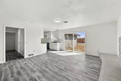 2041 Romero St, Yuba City, CA 95993 - Photo 9