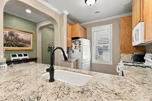 10101 Waterfield Dr, Elk Grove, CA 95757 - Photo 13