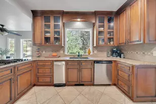 10563 Rim View Cir, Auburn, CA 95603 - Photo 13