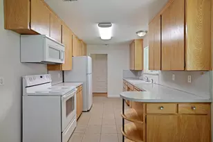 328 W Turner Rd, Lodi, CA 95240 - Photo 21