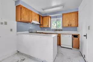 1309 Topaz Way, Sacramento, CA 95864 - Photo 9