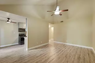 445 Almond Dr, Lodi, CA 95240 - Photo 9