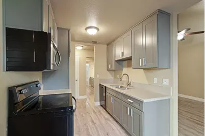 445 Almond Drive #13, Lodi, CA 95240 - Photo 13