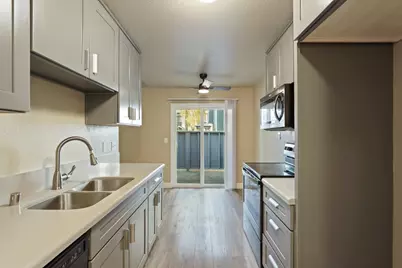 445 Almond Drive #13, Lodi, CA 95240 - Photo 11