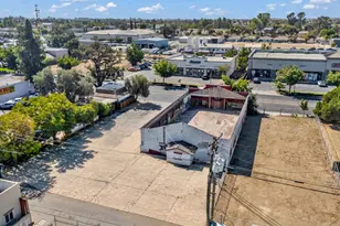 149 W 16th St, Merced, CA 95340 - Photo 11