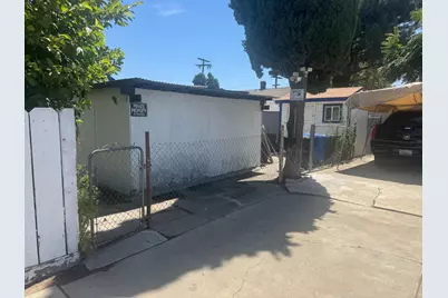 303 Locust Avenue, Manteca, CA 95337 - Photo 9