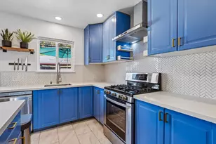 4865 V St, Sacramento, CA 95817 - Photo 15