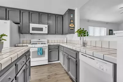 4306 Valley Hi Drive, Sacramento, CA 95823 - Photo 7