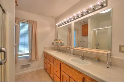 3808 Poinsettia Drive, Modesto, CA 95356 - Photo 35