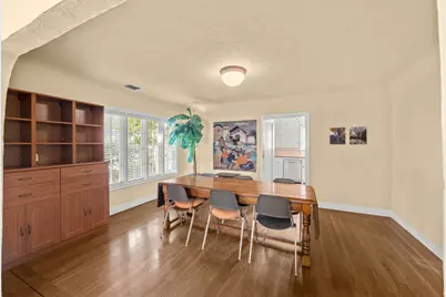 2627 Land Park Drive, Sacramento, CA 95818 - Photo 9