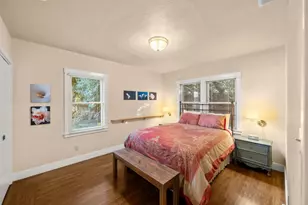 2627 Land Park Dr, Sacramento, CA 95818 - Photo 23