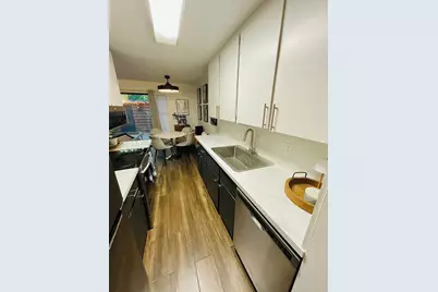 737 E Woodside Lane #9, Sacramento, CA 95825 - Photo 5