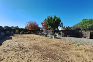 4044 E 4th St, Stockton, CA 95215 - Photo 19