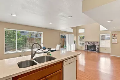 2824 Garden Creek Circle, Pleasanton, CA 94588 - Photo 9