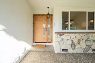 7341 S Land Park Dr, Sacramento, CA 95831 - Photo 5