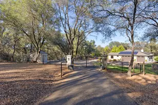 11210 Valle Vista Ct, Auburn, CA 95603 - Photo 3