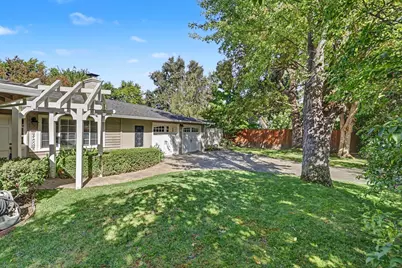 4725 Moore Way, Carmichael, CA 95608 - Photo 61