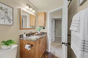 4725 Moore Way, Carmichael, CA 95608 - Photo 37