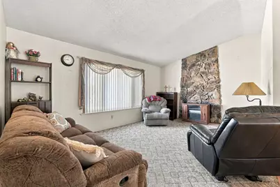 4932 Earlcort Circle, Sacramento, CA 95842 - Photo 3