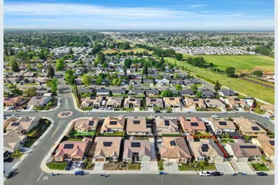 691 Lippi Street, Galt, CA 95632 - Photo 45