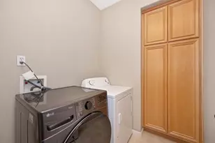 1688 Marseille Ln, Roseville, CA 95747 - Photo 15
