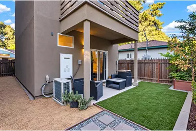 425 Outrigger Lane, West Sacramento, CA 95605 - Photo 33