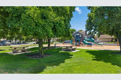 253 W Shasta Avenue, Ripon, CA 95366 - Photo 77