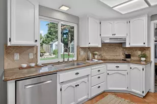 4933 Brownstone Ct, Elk Grove, CA 95758 - Photo 29