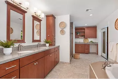375 W 8th Street, Davis, CA 95616 - Photo 29