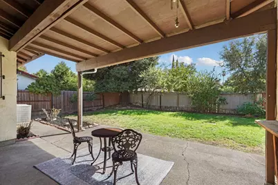 1106 Autumn Ct, Stockton, CA 95210 - Photo 13
