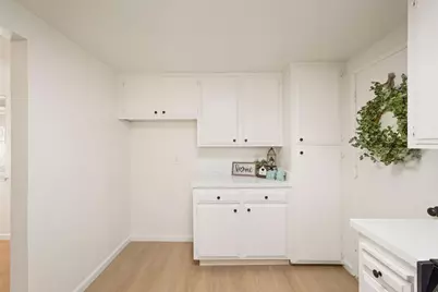 1106 Autumn Ct, Stockton, CA 95210 - Photo 5