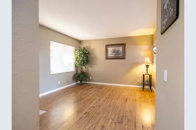 9233 Surlingham Court, Sacramento, CA 95829 - Photo 11