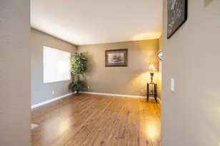 9233 Surlingham Ct, Sacramento, CA 95829 - Photo 11
