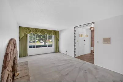 8408 Purdue Court, Sacramento, CA 95826 - Photo 9