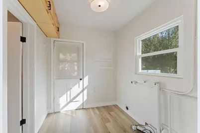 2185 6th Avenue, Sacramento, CA 95818 - Photo 23