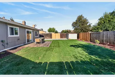 8762 Lansdowne Drive, Stockton, CA 95210 - Photo 39