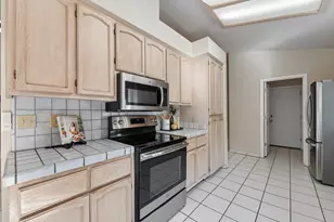 601 Waddell Way, Modesto, CA 95357 - Photo 21