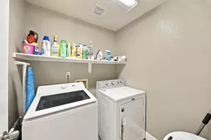 1357 Chamberlain Ave, Los Banos, CA 93635 - Photo 15